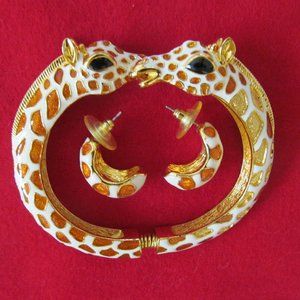 NEW KJL SIGNATURE GIRAFFE BRACELET AND EARRINGS